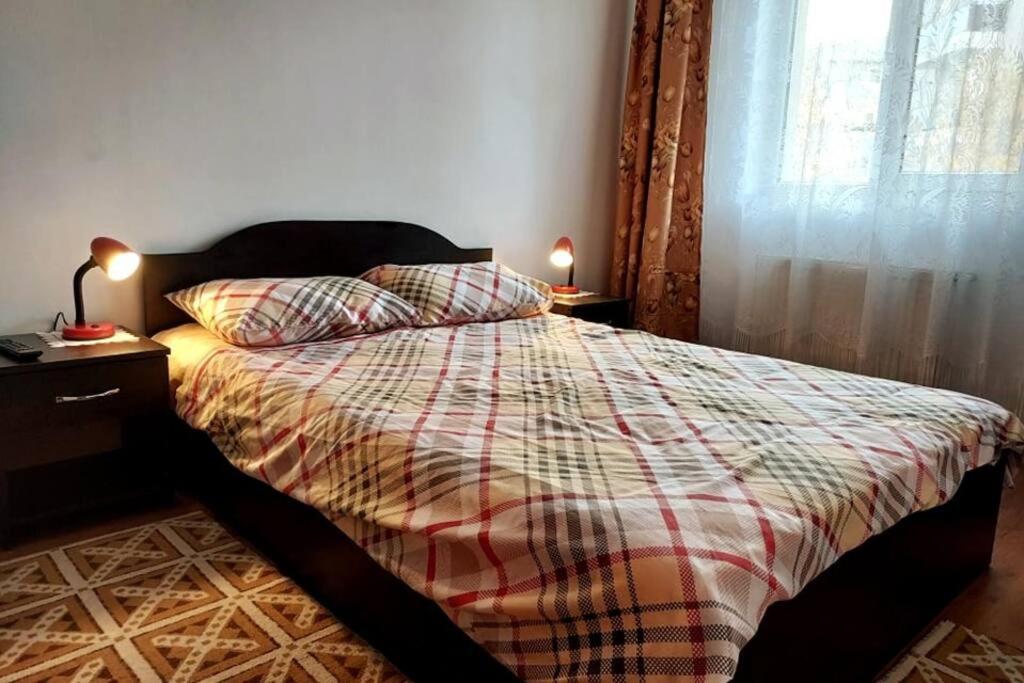 Spacious Flat, With Free Parking & Air Conditioning Floresti  Ngoại thất bức ảnh